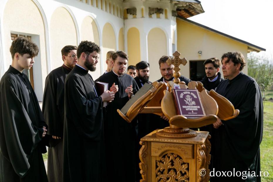 Psalții / Foto: pr. Silviu Cluci